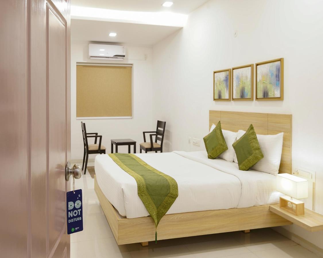 The Perch Hotel Visakhapatnam Buitenkant foto